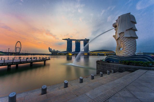 merlion and marina bay sands