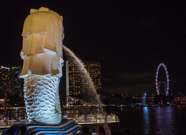 merlion and marina bay sands